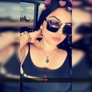 Meet your Posher, Elizabeth